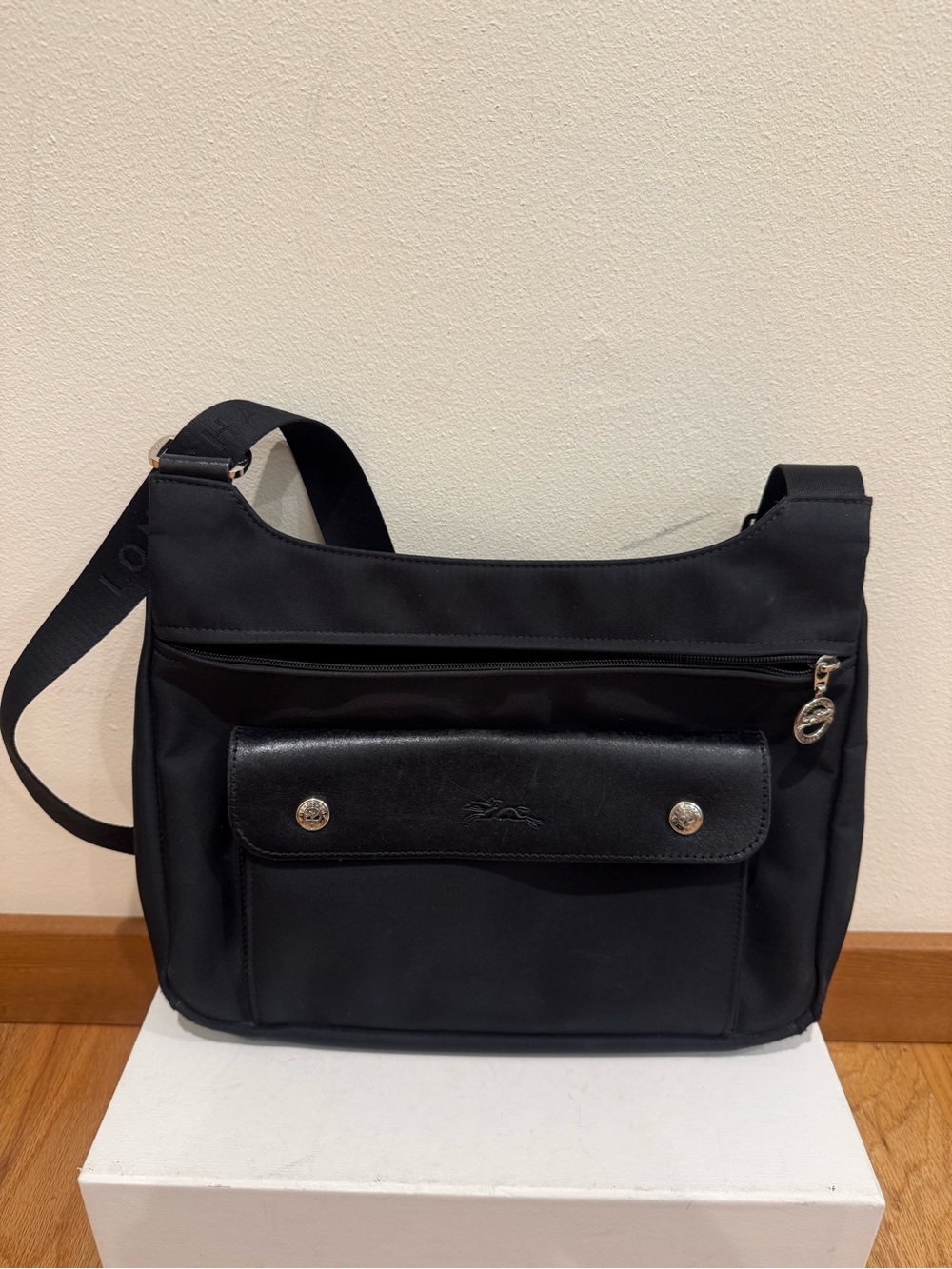 Longchamp Planetes messenger bag
